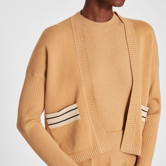 Club Monaco Tan Iced Latte Contrast Pocket Cardigan - Picture 4 of 16